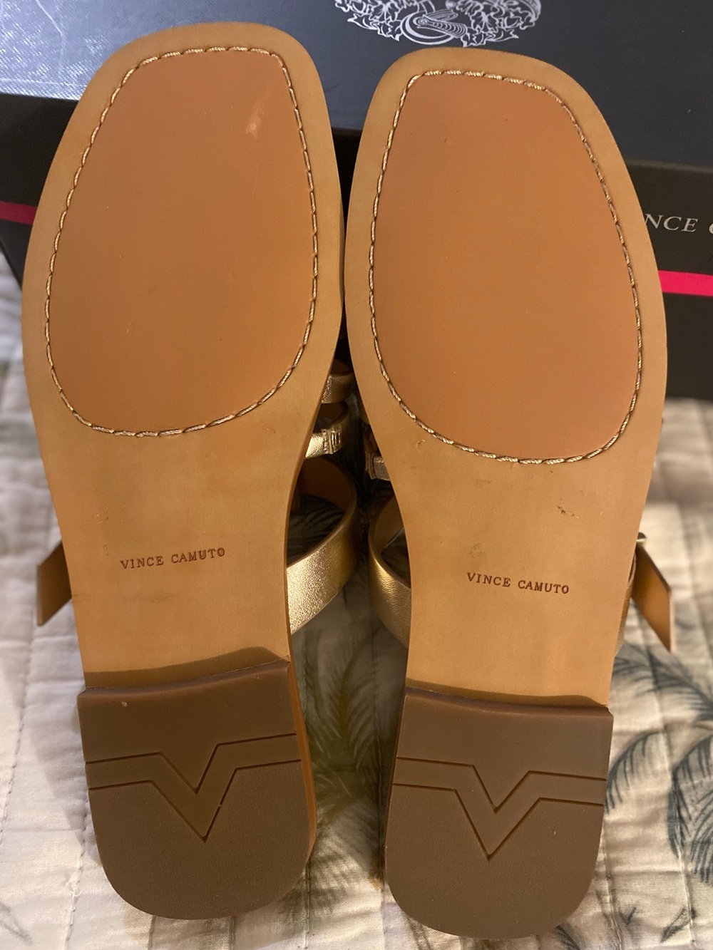 Vince Camuto Lemenda Leather Metallic Gold Strappy Gladiator Sandal 7.5 - Picture 8 of 8